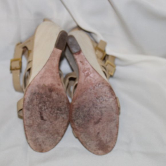 Report Signature Pumps - Picture 6 of 7